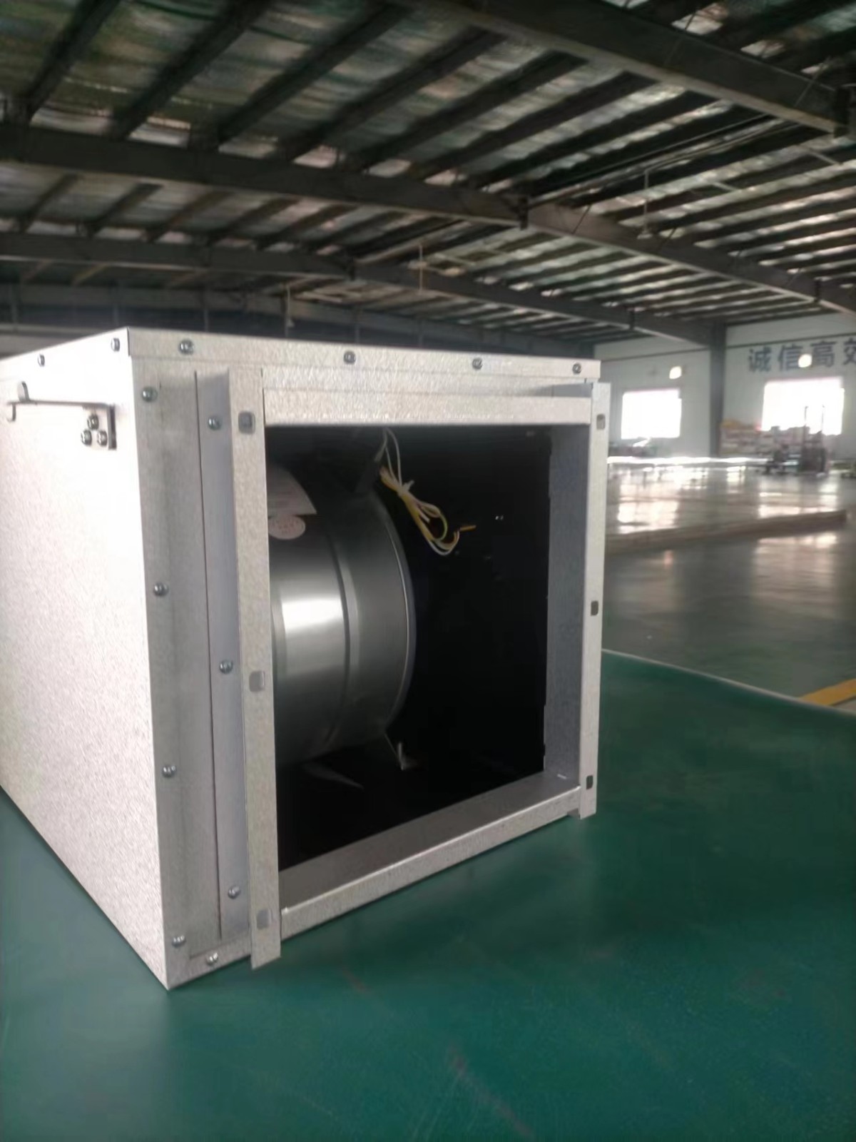 外轉(zhuǎn)子風(fēng)機(jī)箱適用于哪些場合以及特點呢？